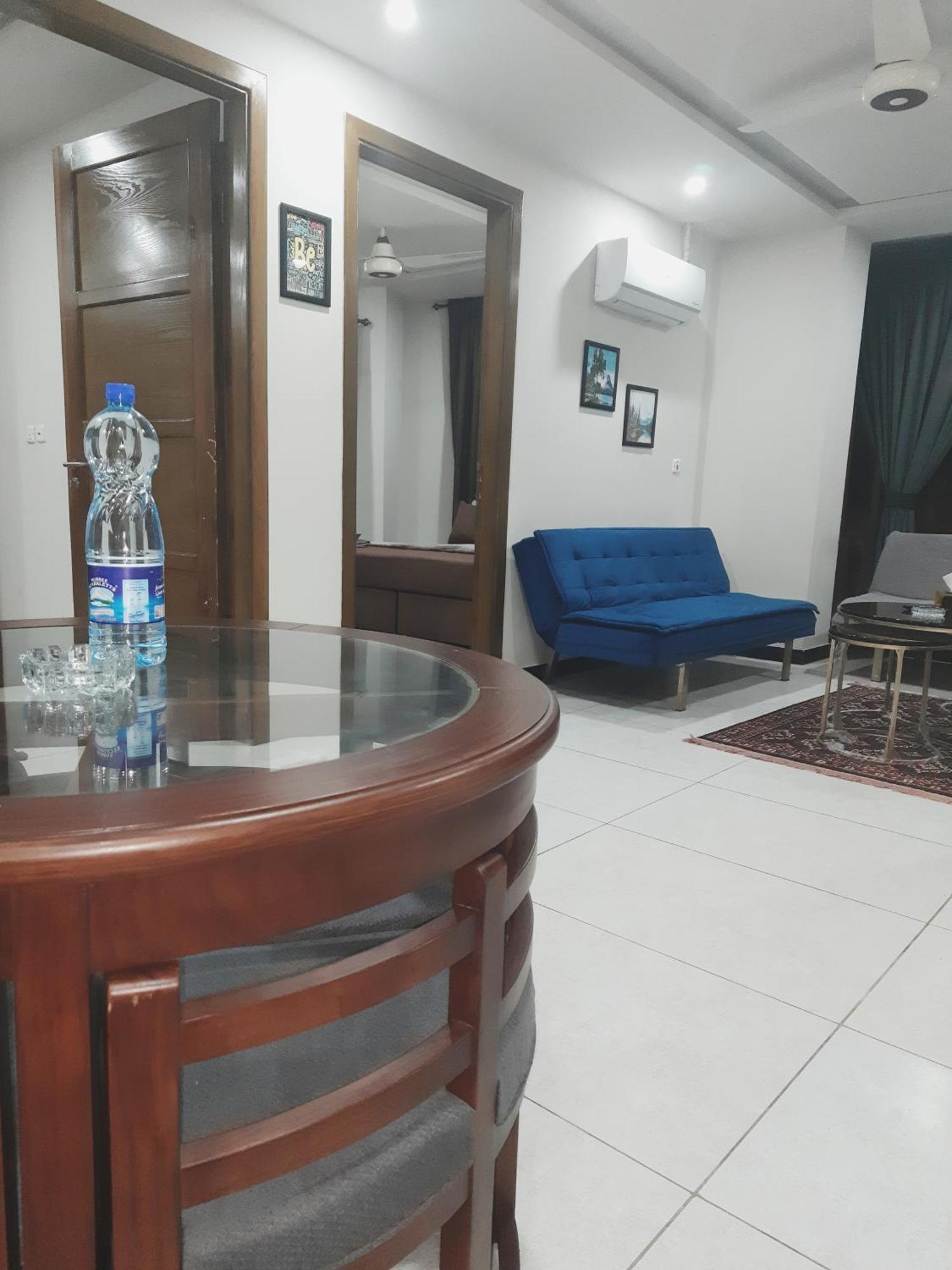 Northern Suites Bahria Town Rawalpindi Habitación foto